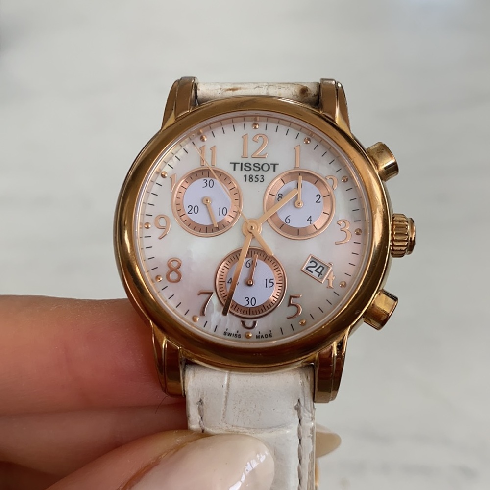 TISSOT Quickster Women's Watch T050217 A.